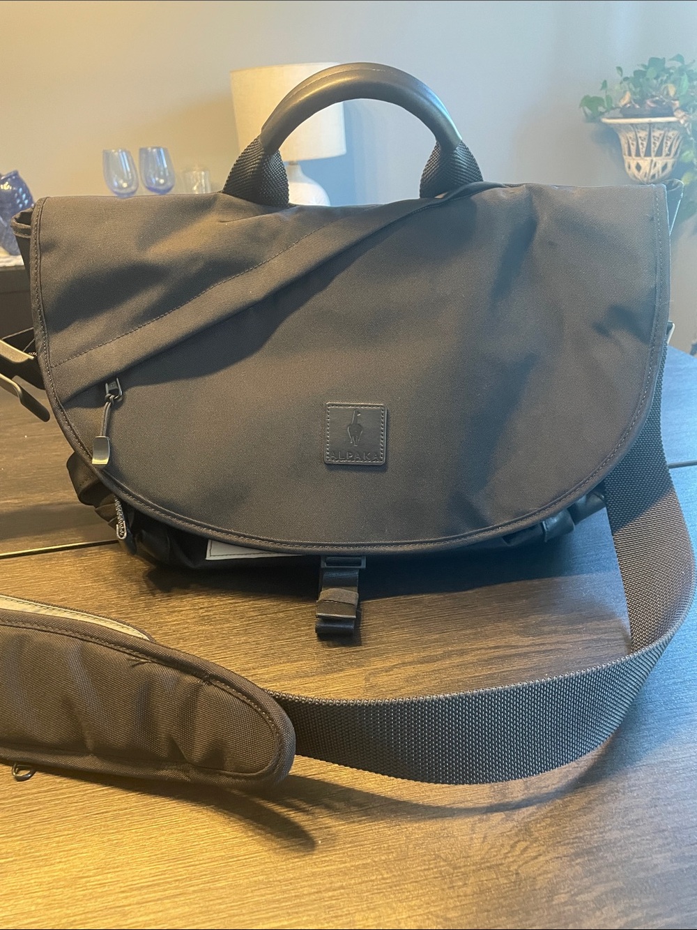 Alpaka Men's Messenger Bag with Top Handle and Wide Shoulder Strap